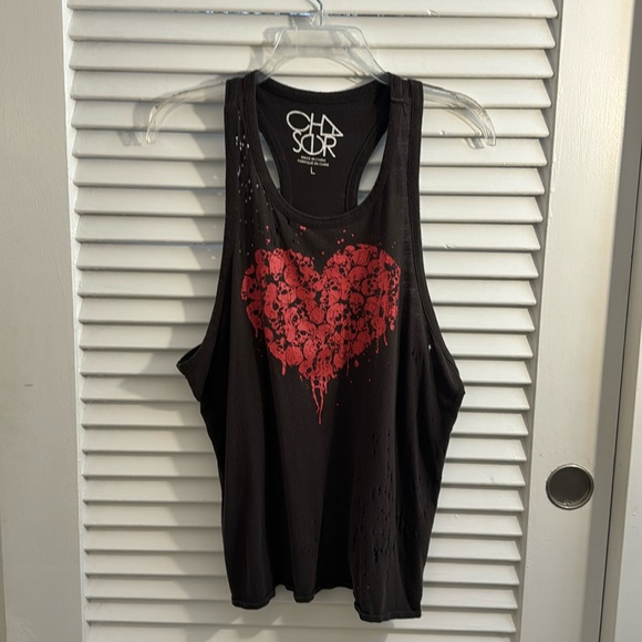 Chaser Tops - EUC Chaser Distressed Bleeding Heart Skull Tank - Large